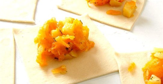 Манты с тыквой и салом