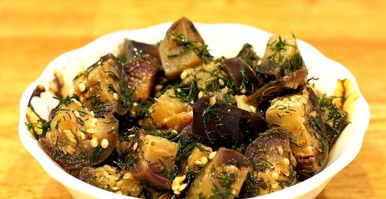 Салат из баклажанов с чесноком