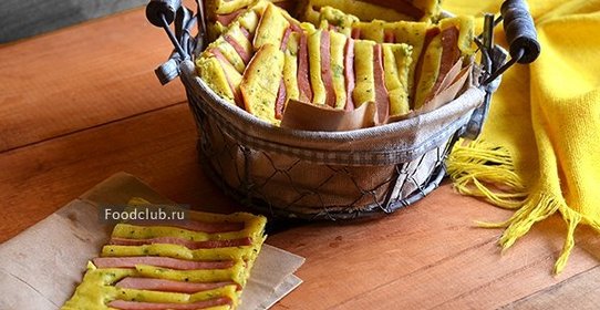 Пирог с колбасой