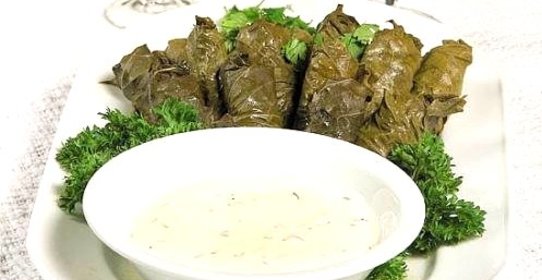 Долма с соусом мацони