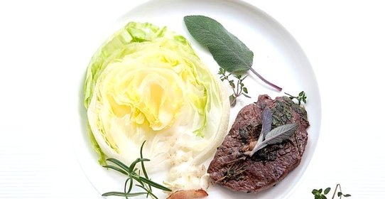 Телятина на гриле с травами