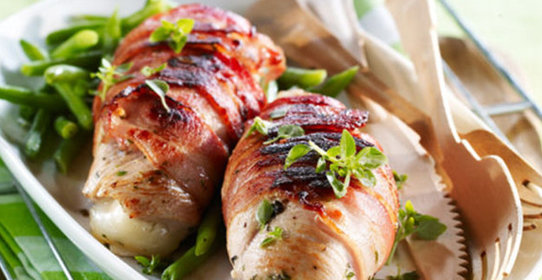 Рулетики из индейки с козьим сыром