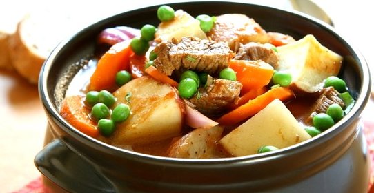 Жаркое в горшочках