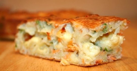 Пирог с горбушей и картошкой