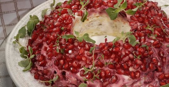 Салат Гранатовый браслет