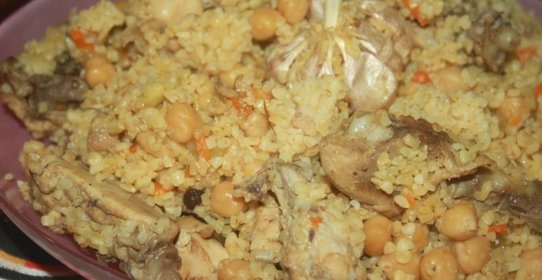 Пилав из курятины с булгуром и нутом