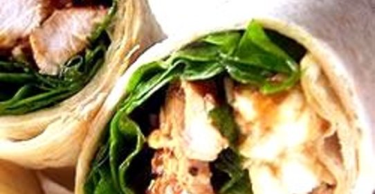 Рулет с курицей, сыром фета и вялеными помидорами