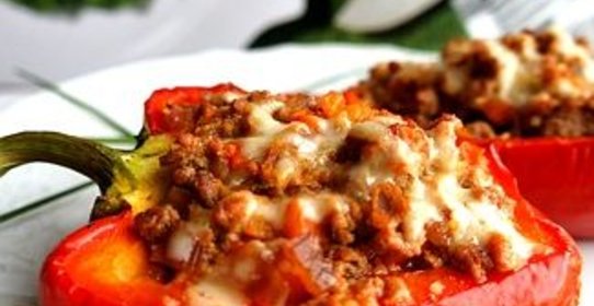 Сочный болгарский перец с мясом, кускусом и овощами