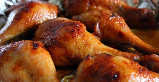 Куриные голени в клубничной глазури