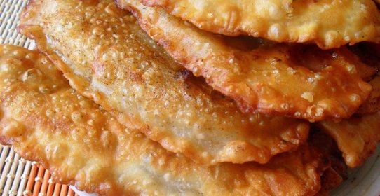 Чебуреки из заварного теста
