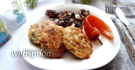 Рубленные куриные котлеты со сладким перцем