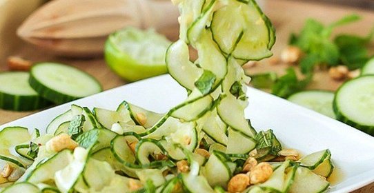 Тайский огуречный салат