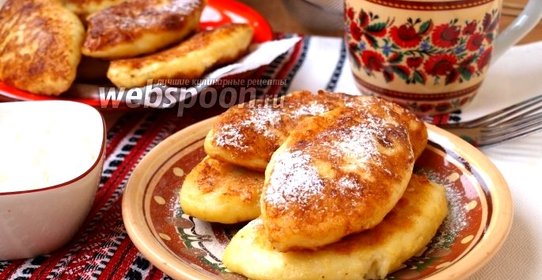 Манники с творогом и изюмом