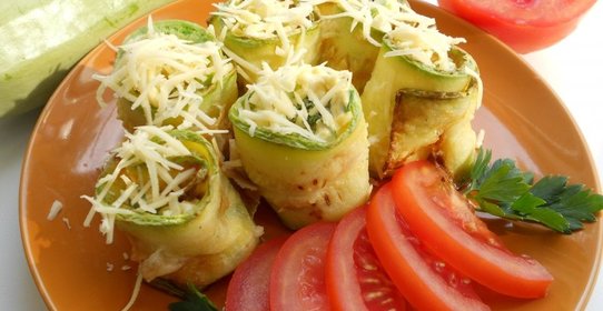 Рулетики из кабачков