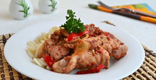 Свинина в томатно-соевом маринаде жареная на сковороде