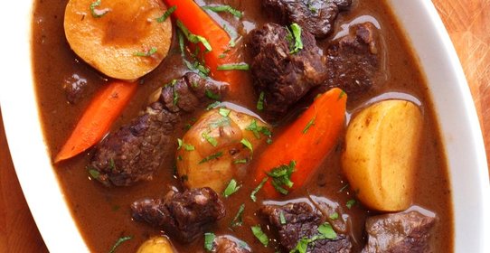 Говядина с картошкой в мультиварке