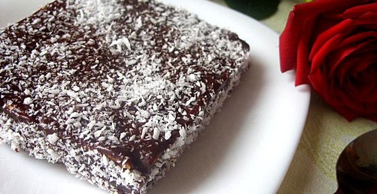 Вафельные пирожные с кокосом