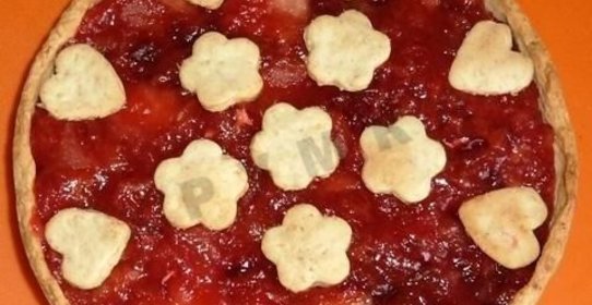 Пирог с яблоками и сливами