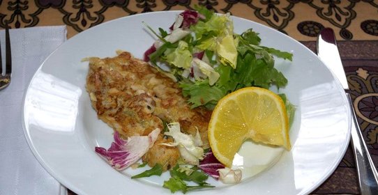 Отбивные в необычной миндальной панировке