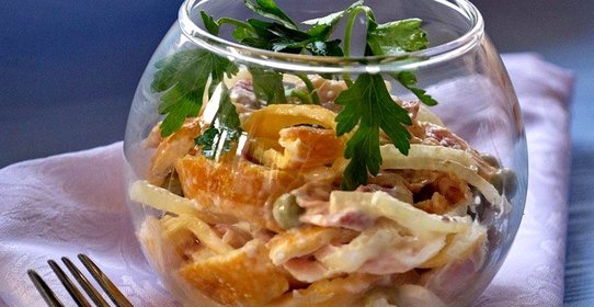 Салат с копченой курицей