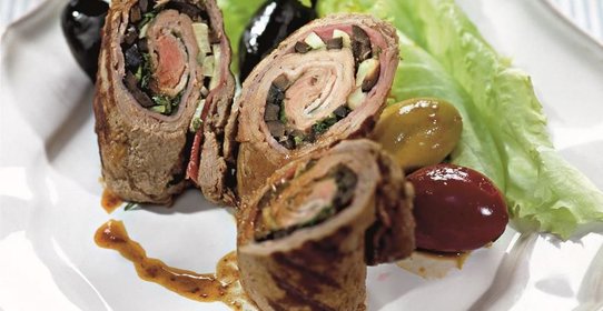 Рулеты из телятины с маслинами