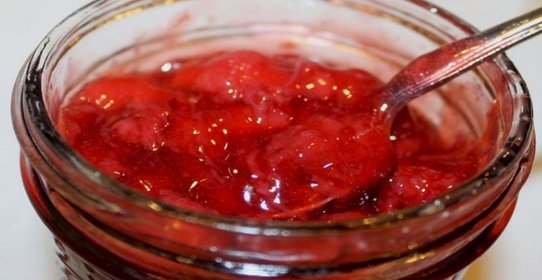 Клубничная начинка для пирога