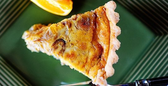 Киш с луком