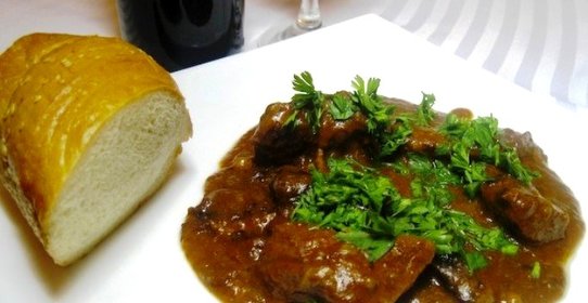 Говядина по-еврейски в кисло-сладком соусе