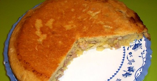 Пирог с мясом на сковороде