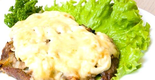 Мясо по‑французски с сыром
