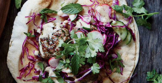 Котлеты из ягненка с чесночным соусом