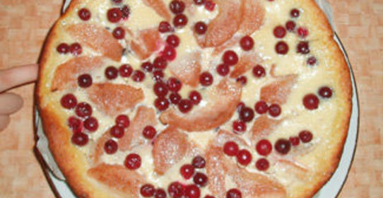 Грушево-клюквенный пирог