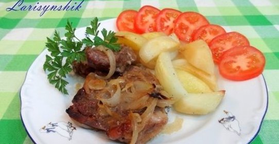 Свинина в маринаде с соусом Наршараб