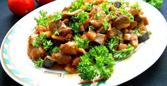 Свинина с баклажанами в остром соусе