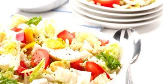 Салат из цикория и авокадо с заправкой из сыра рокфор