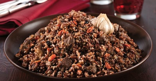 Плов из баранины с ягодами годжи