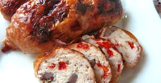 Рулеты из индейки с красным болгарским перцем