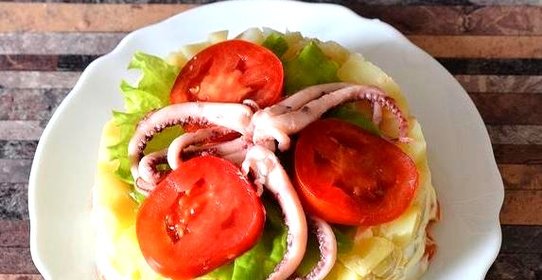 Салат из осьминогов и кальмаров