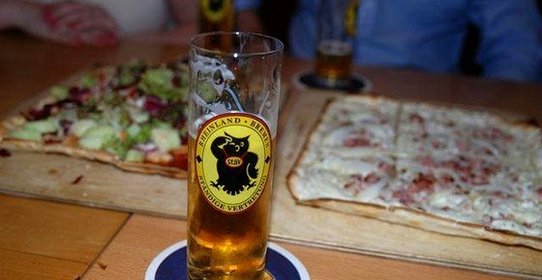 Эльзасский пирог к пиву (Тарт фламбе)