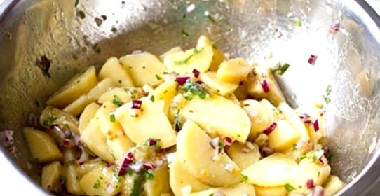 Французский картофельный салат