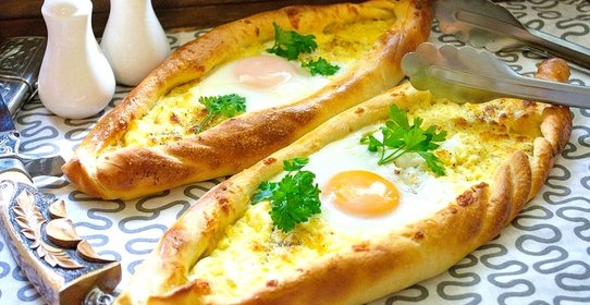 Хачапури по-аджарски
