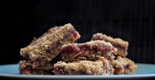 Ягодный пирог с миндалем