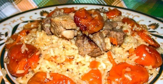 Плов с курагой