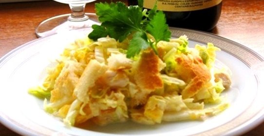 Салат из китайской капусты с курицей и апельсинами