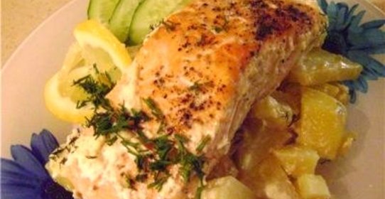 Семга с картошкой в горшочках