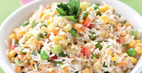 Рисовый салат с овощами