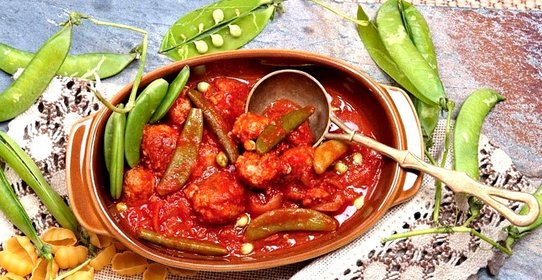 Мясные шарики в пряном соусе