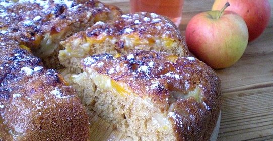 Пирог с тыквой и яблоками