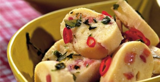 Рулет с грудинкой