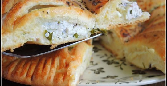 Пирог с рикоттой и зеленью